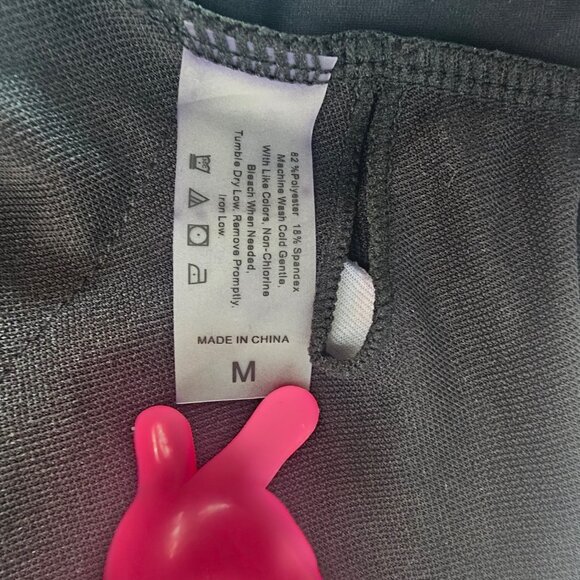 Black One Shoulder Ruffle 1 PC Clasp Back Cheeky Back SZ M - Picture 4 of 4